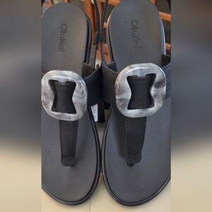 OluKai Women's Black Sandals with Marble Accent